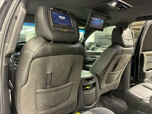 Cadillac ESCALADE 55