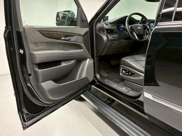 Cadillac ESCALADE 22