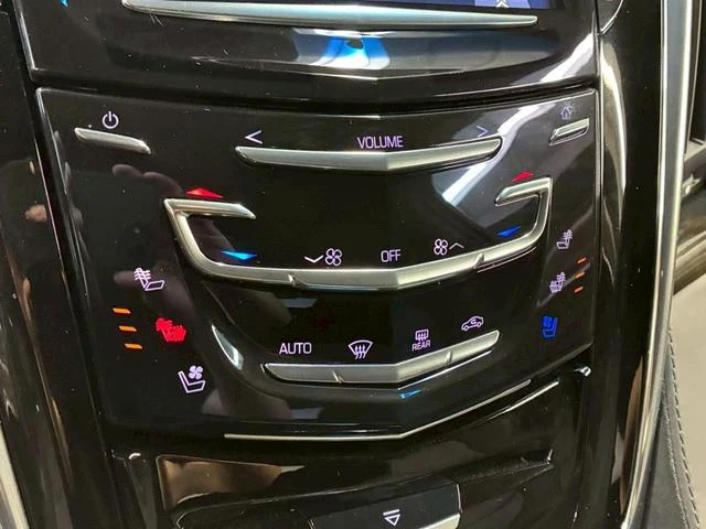 Cadillac ESCALADE 40