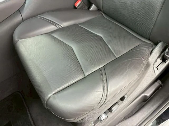 Cadillac ESCALADE 26