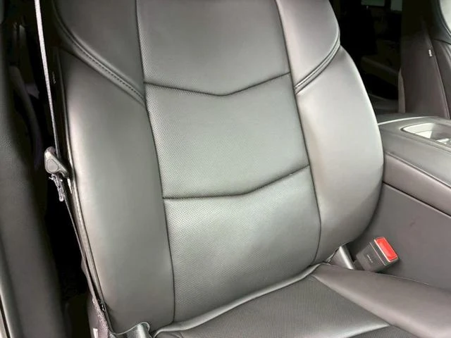 Cadillac ESCALADE 50