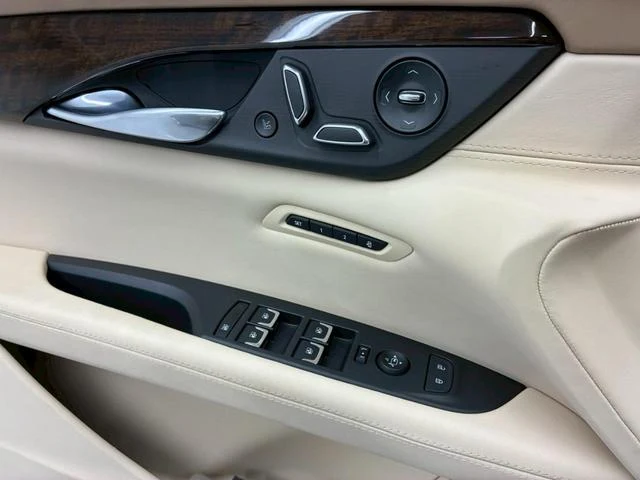 Cadillac CT6 23