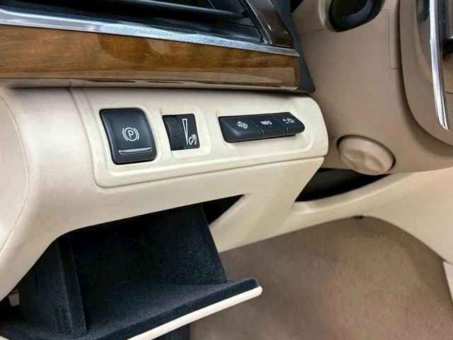 Cadillac CT6 30