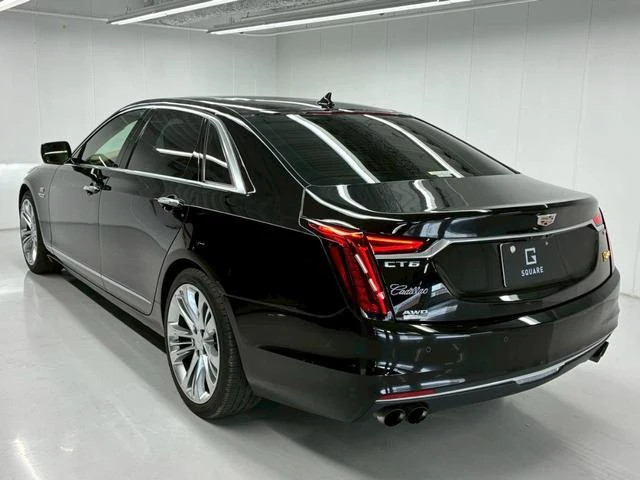Cadillac CT6 17