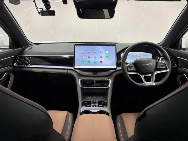 BYD SEALION 6 3