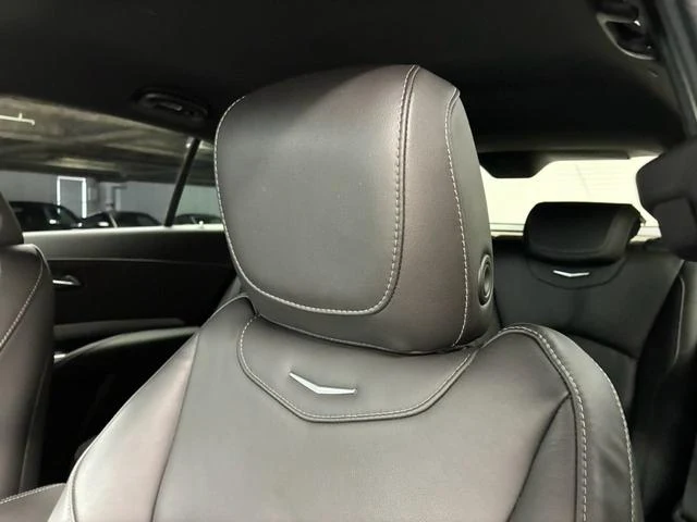 Cadillac XT4 23