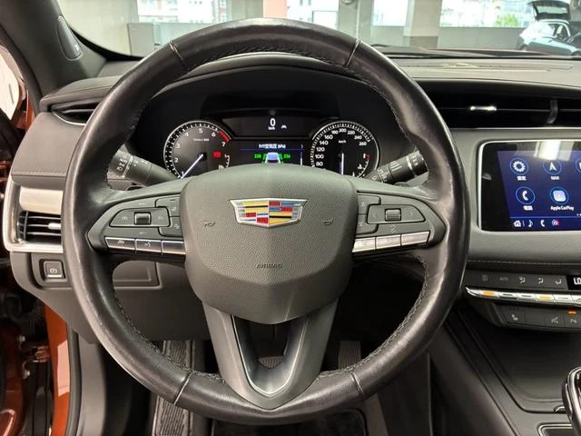 Cadillac XT4 26