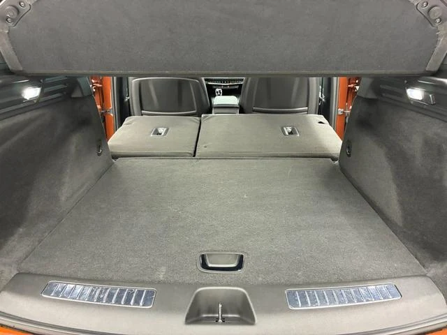 Cadillac XT4 60
