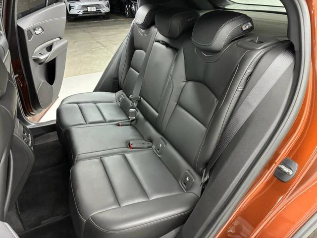 Cadillac XT4 53