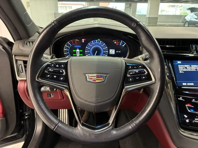Cadillac CTS 32