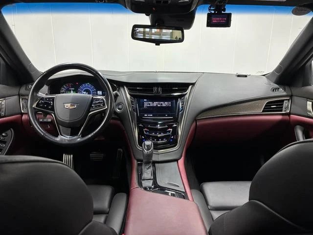 Cadillac CTS 3