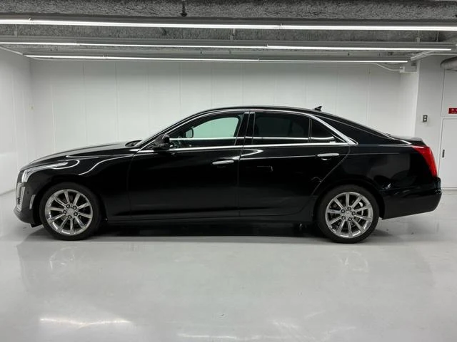 Cadillac CTS 17