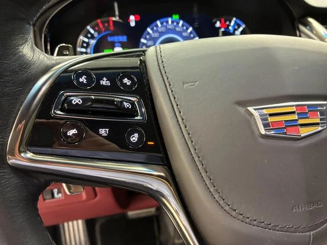 Cadillac CTS 33
