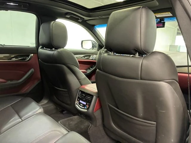 Cadillac CTS 61