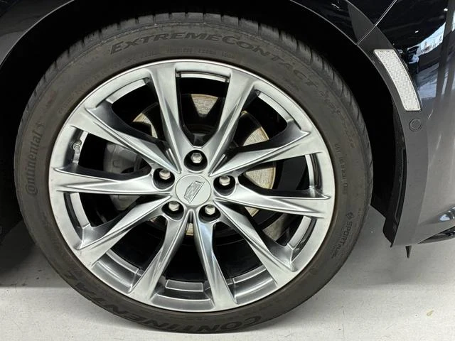 Cadillac CT5 10