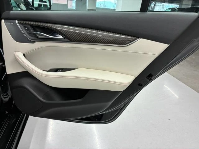 Cadillac CT5 49