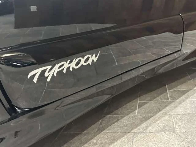 GMC TYPHOON 10
