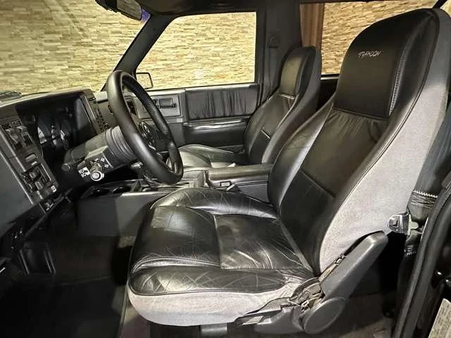 GMC TYPHOON 17
