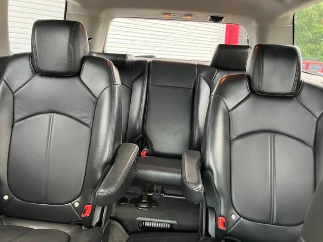 GMC ACADIA 32