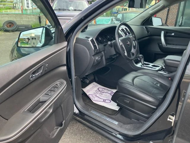 GMC ACADIA 24