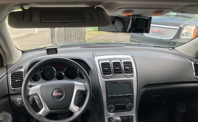 GMC ACADIA 13
