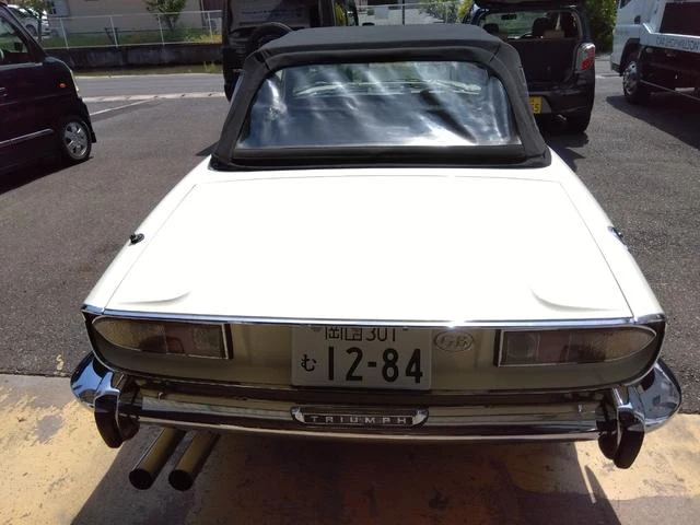 Triumph STAG 8