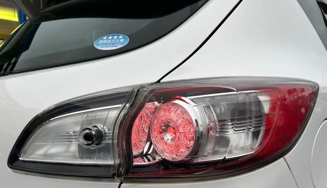 Mazda AXELA 48