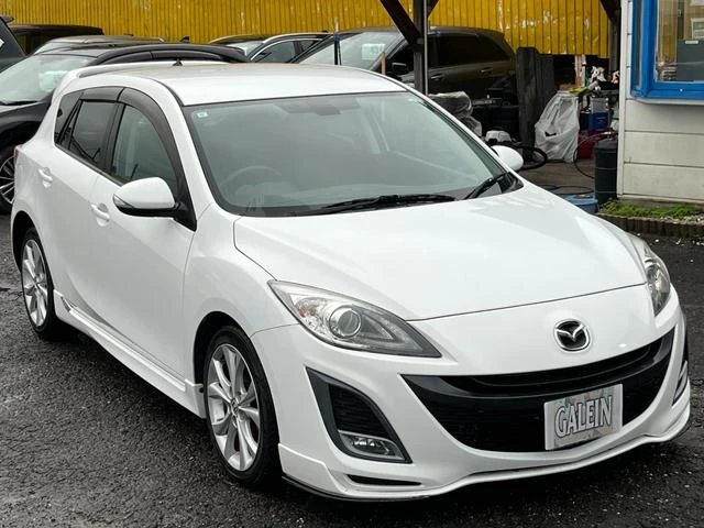 Mazda AXELA 64
