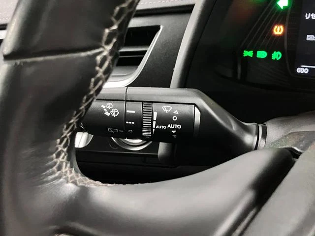 Lexus UX 44