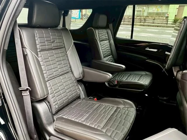 Cadillac ESCALADE 26