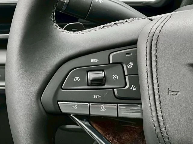 Cadillac ESCALADE 42