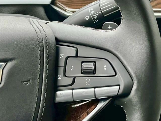 Cadillac ESCALADE 43