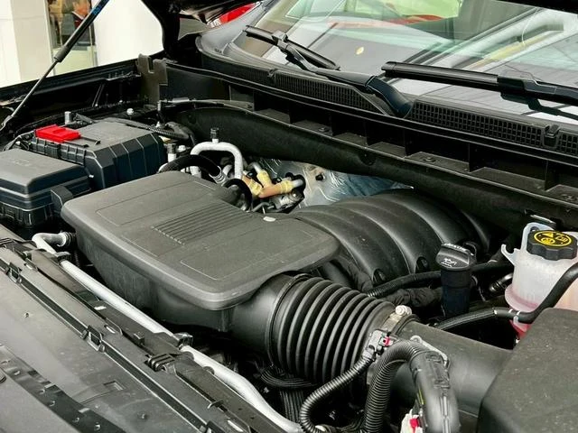 Cadillac ESCALADE 21