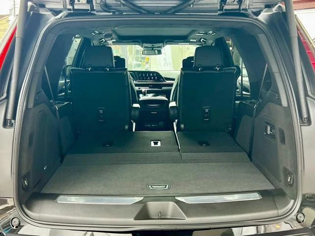 Cadillac ESCALADE 32