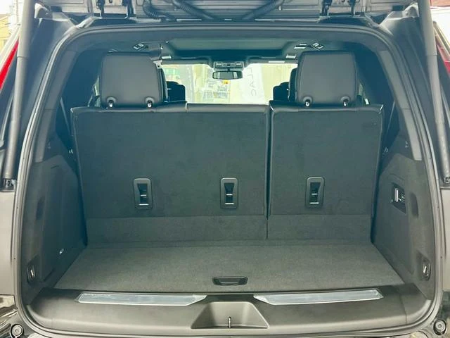 Cadillac ESCALADE 31