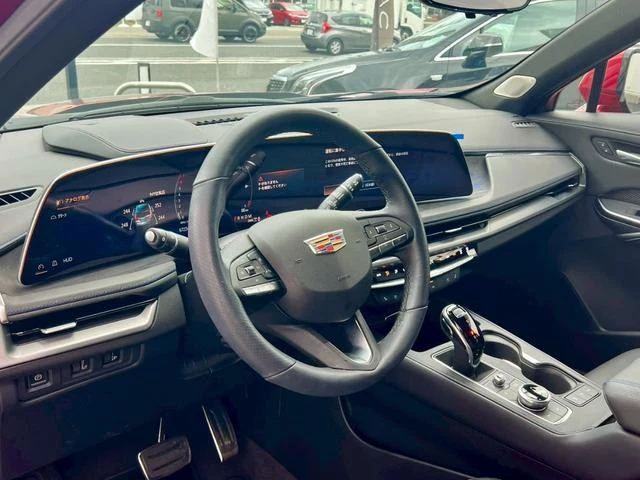 Cadillac XT4 19