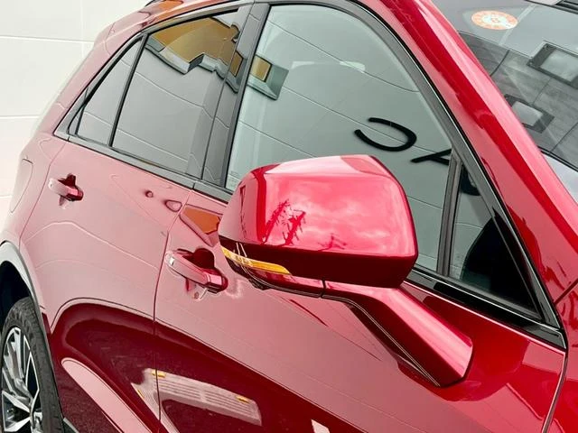 Cadillac XT4 16