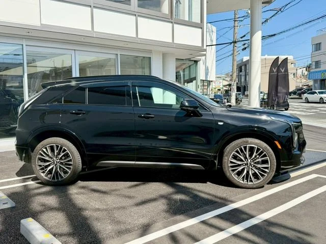 Cadillac XT4 56