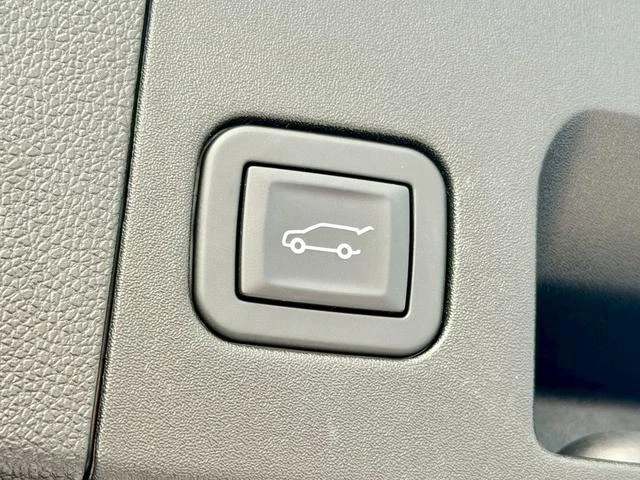 Cadillac XT4 28