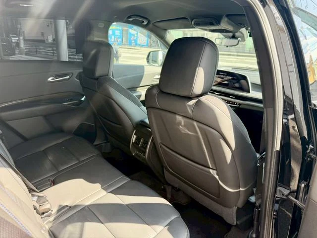 Cadillac XT4 24