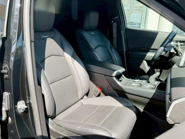 Cadillac XT4 21