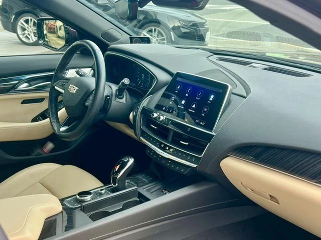 Cadillac CT5 26