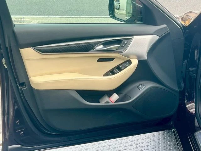 Cadillac CT5 30