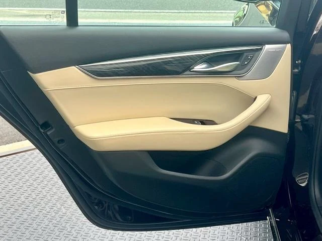 Cadillac CT5 22