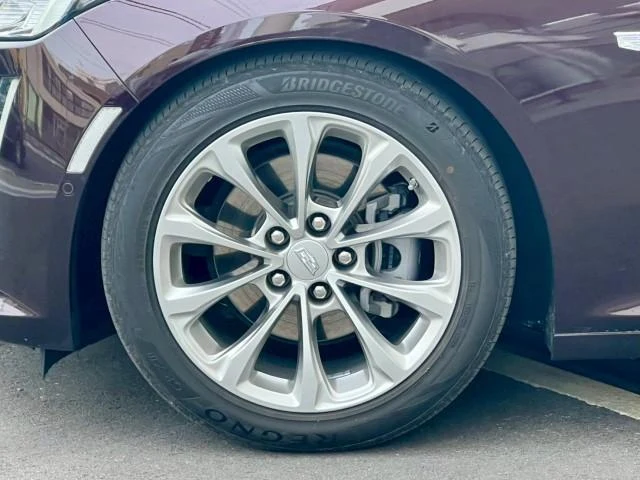 Cadillac CT5 12
