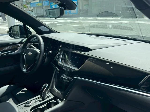 Cadillac XT6 24