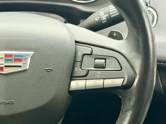 Cadillac XT4 28