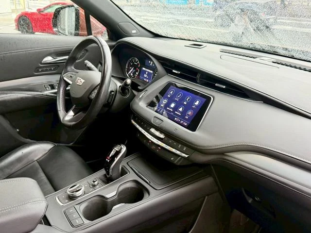 Cadillac XT4 26
