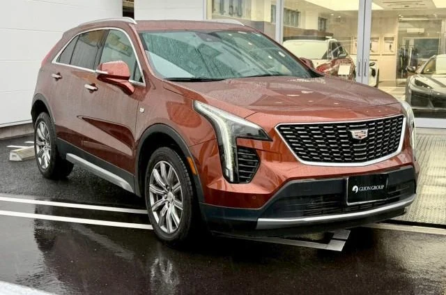 Cadillac XT4 8