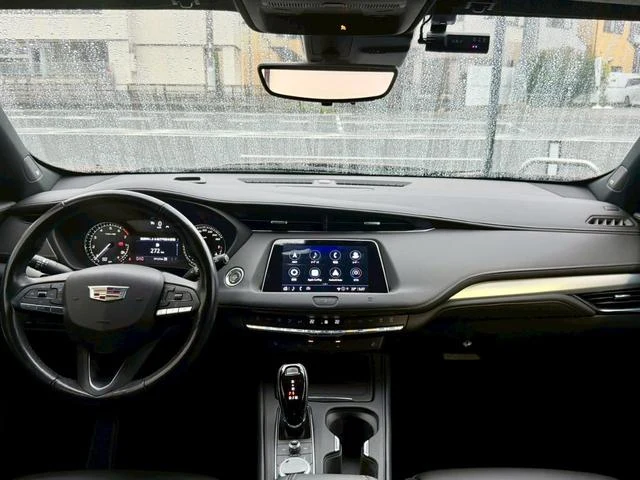 Cadillac XT4 29